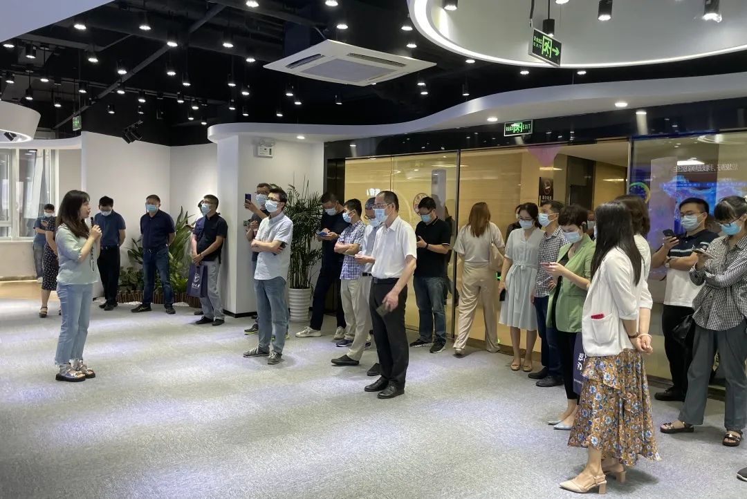 上城区“数字化刷新”考察团一行莅临健培科技考察调研-新闻动态|健培科技