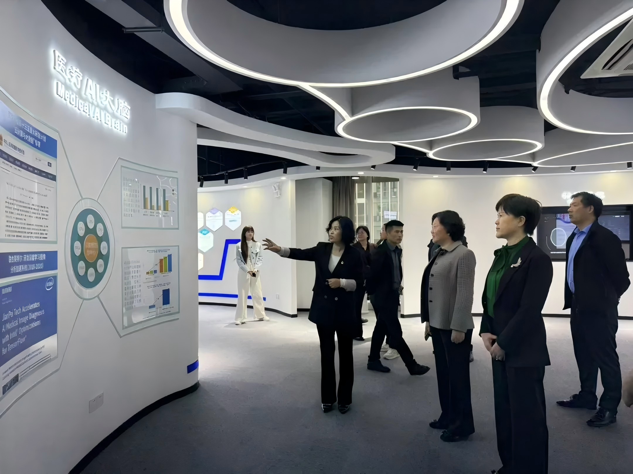 新沂市人大常委会副主任、党组副书记胡春鸣一行莅临健培科技考察调研-新闻动态|健培科技