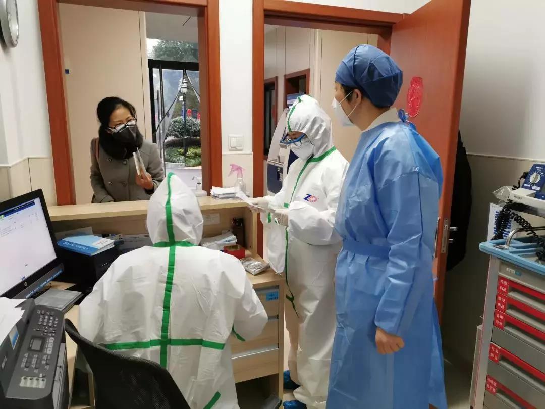 防控步伐：为避免交织熏染，，，浙江省人民医院影像效劳实现不排队、不期待